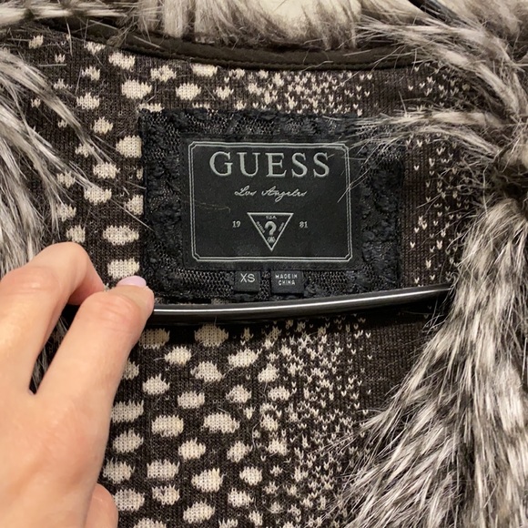 Faux Fur Guess Vest - Picture 2 of 4